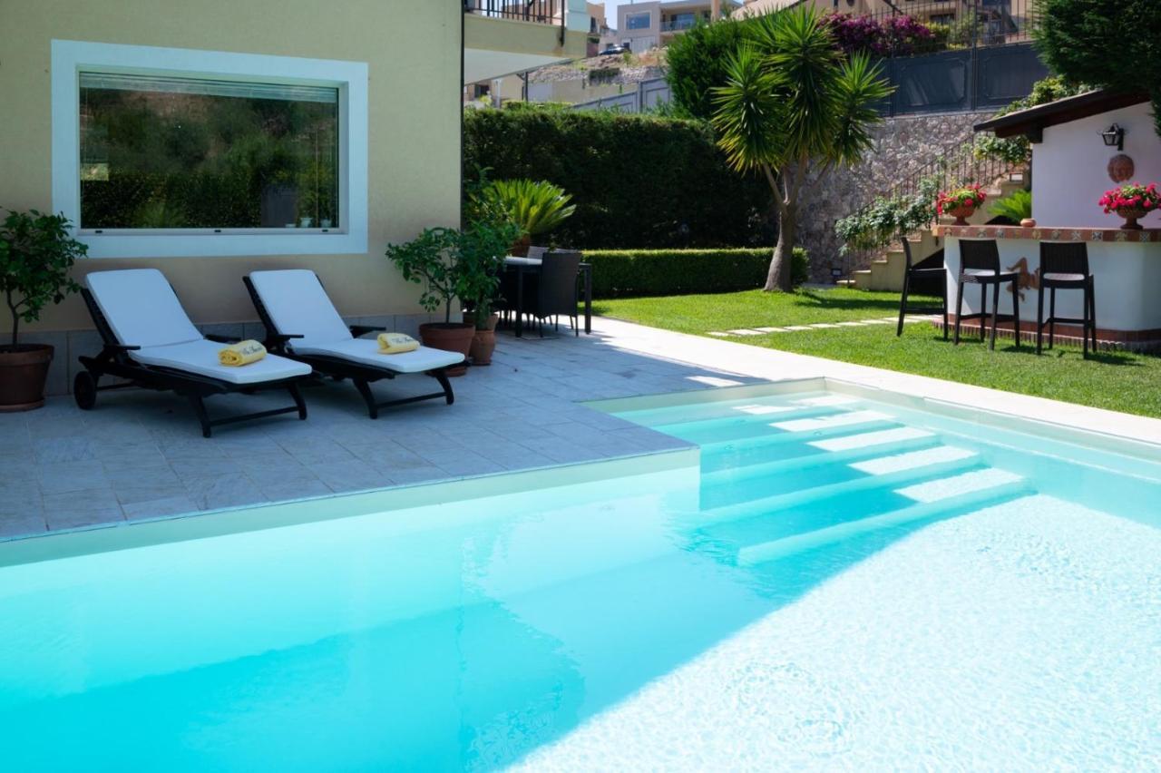 Villa Almond *